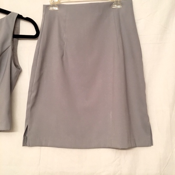Be Smart, Lt. Grey Mini Skirt & Top Set. Size 3/4 EUC - Picture 7 of 8